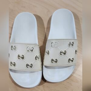 Gucci Pursuit GG Logo Slides Size 36